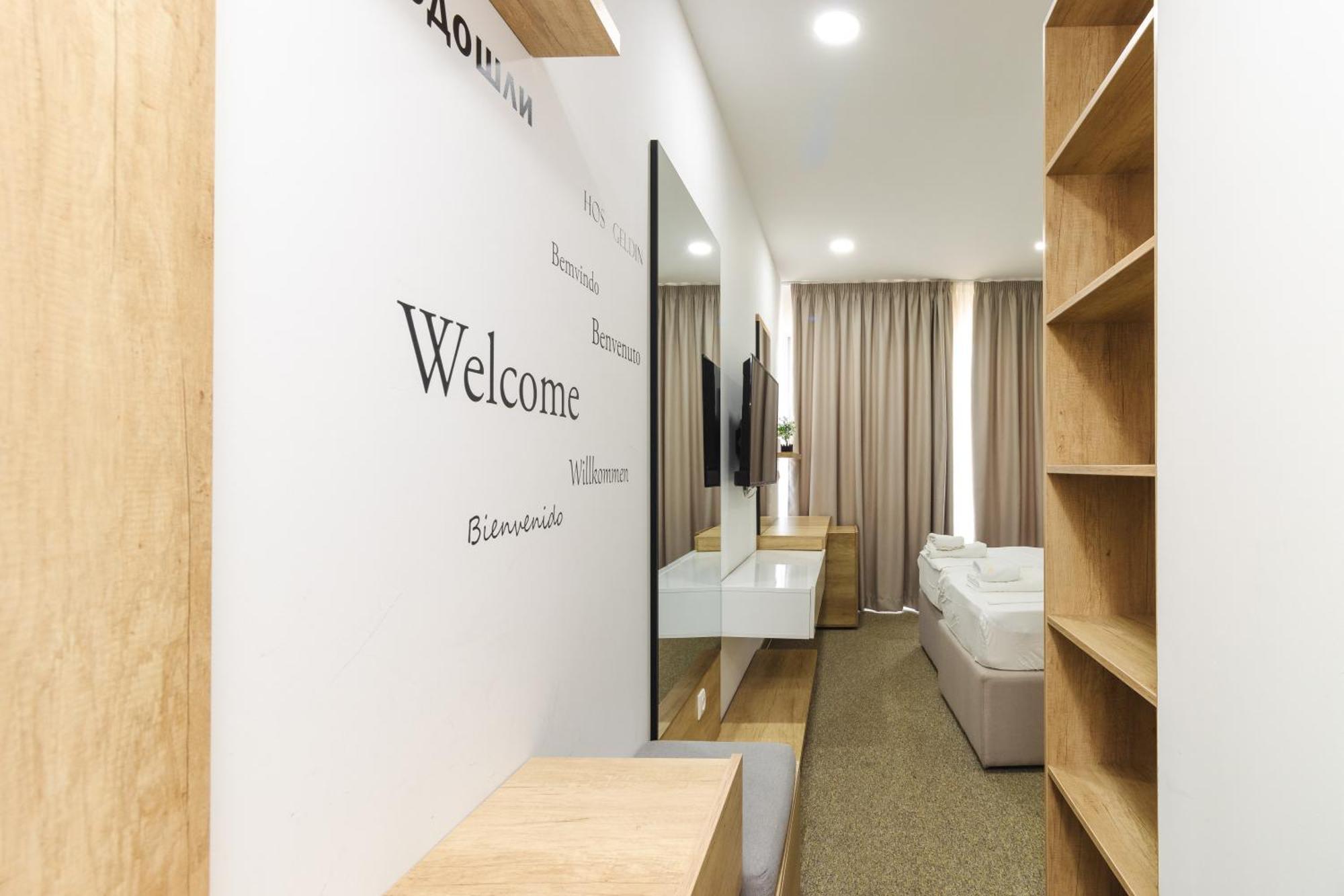 דוברה וודה Lux Hotel M מראה חיצוני תמונה
