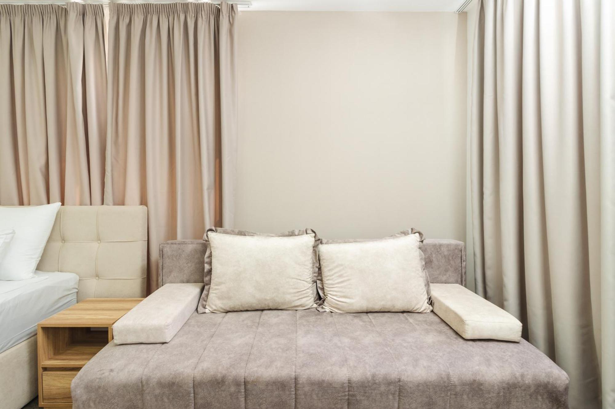 דוברה וודה Lux Hotel M מראה חיצוני תמונה