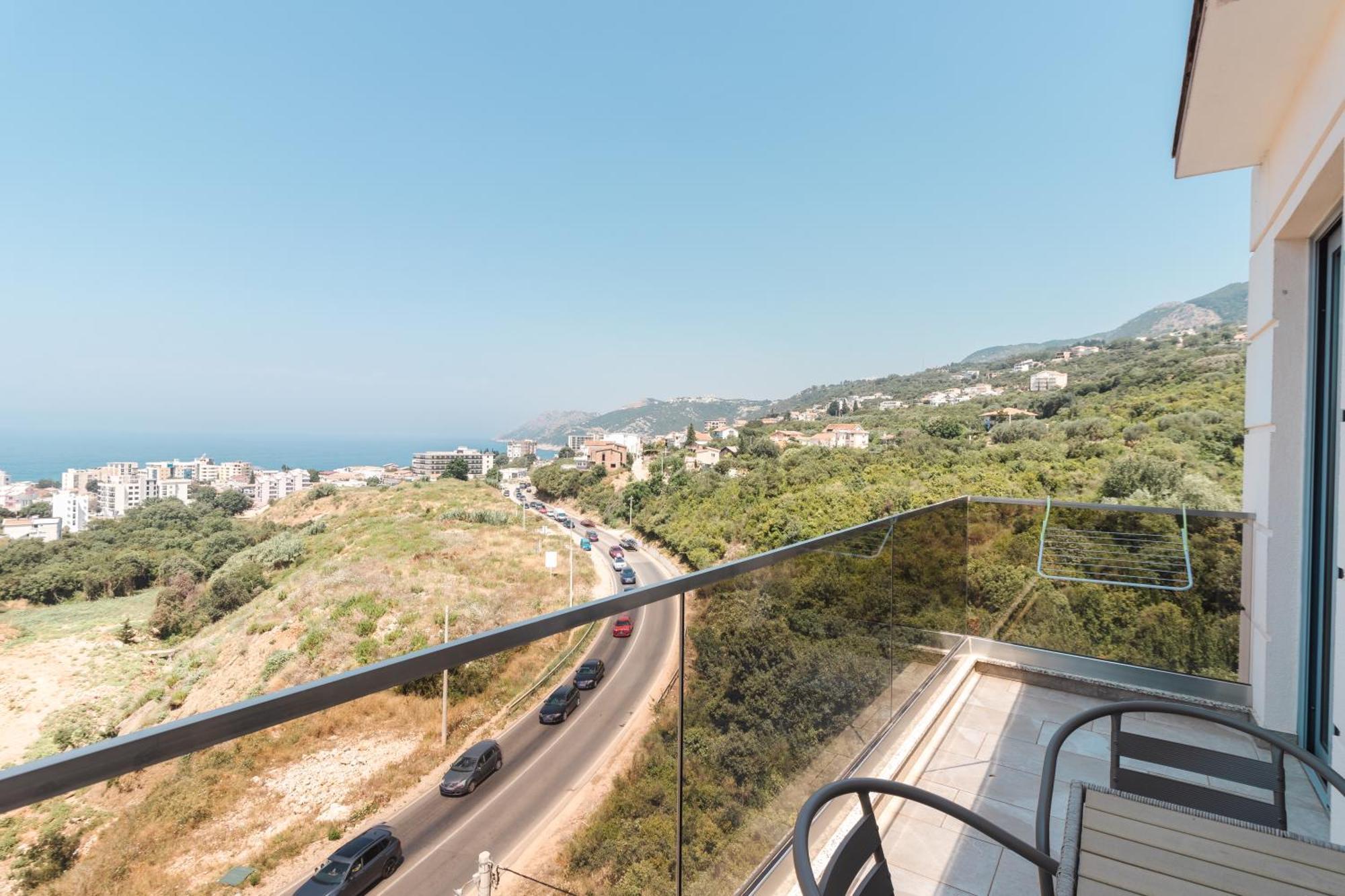 דוברה וודה Lux Hotel M מראה חיצוני תמונה