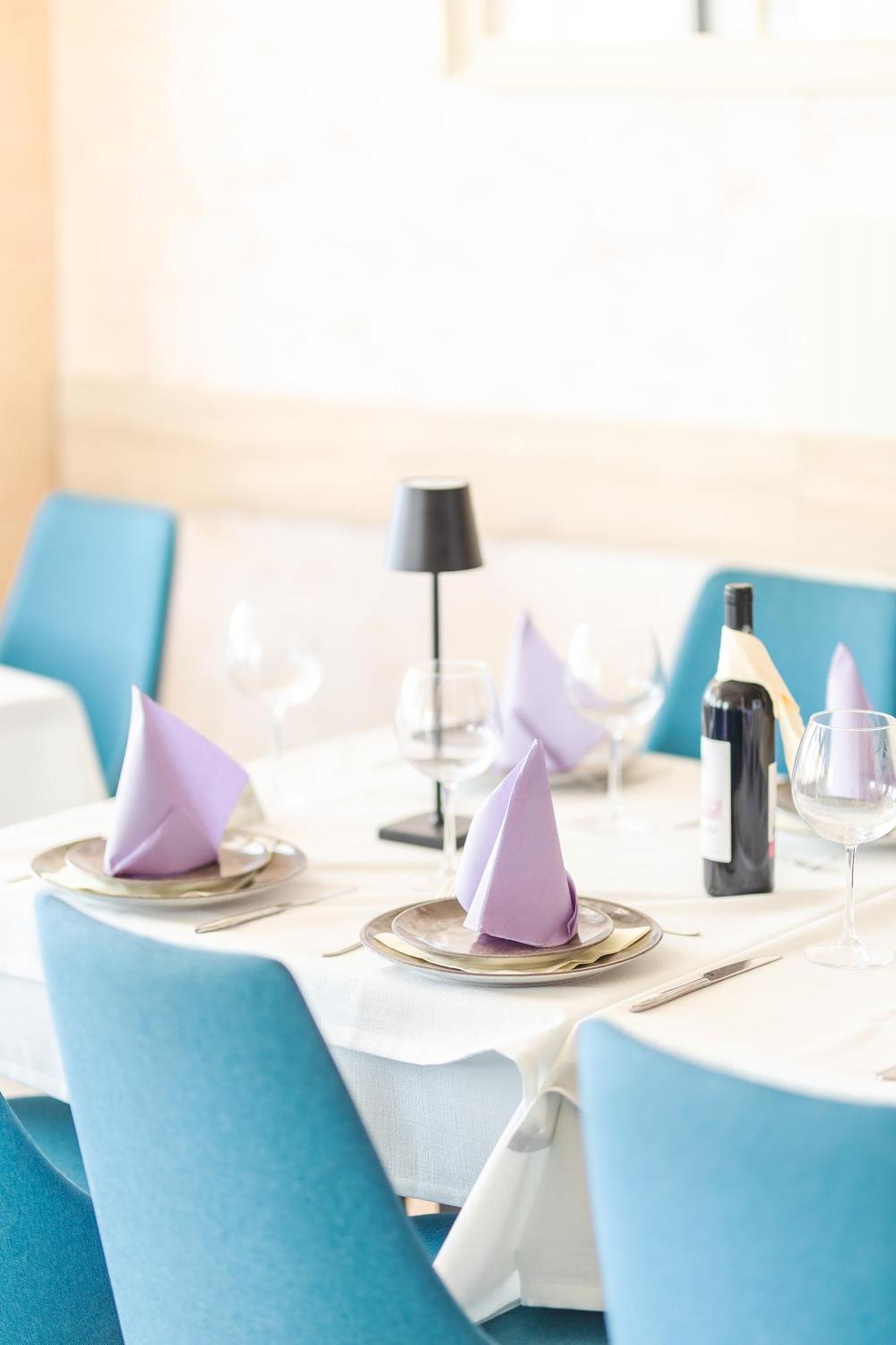 דוברה וודה Lux Hotel M מראה חיצוני תמונה